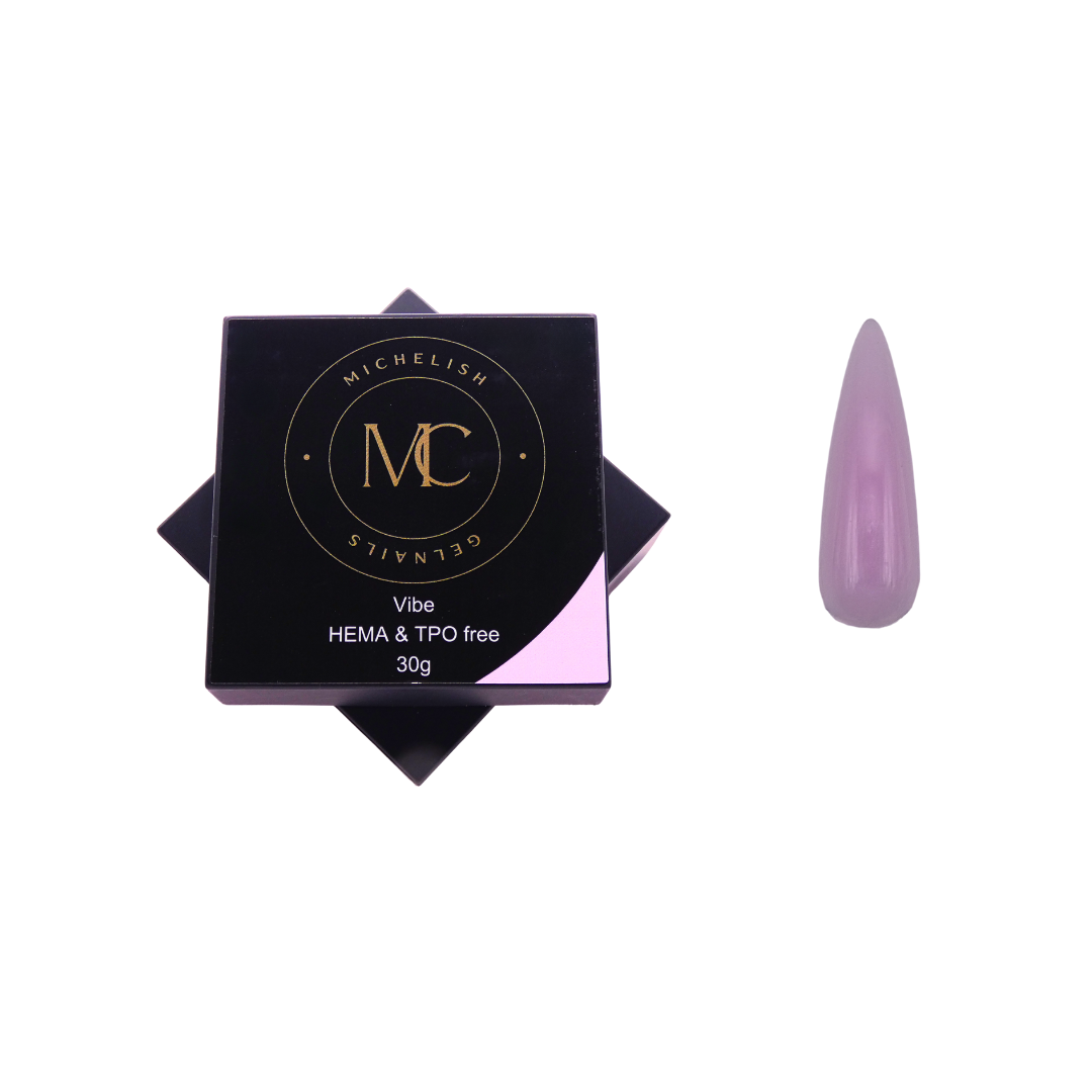 Queen buildergel (a touch of glitter)